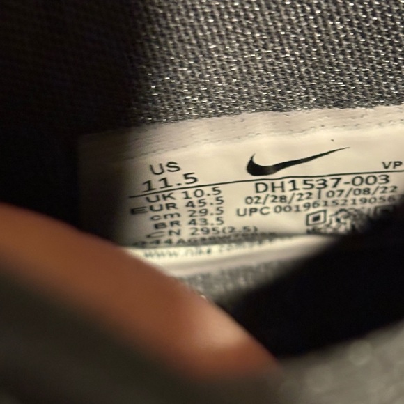 Nike Men's Cosmic Unity 2 Black / Grey Men’s sz 11.5 Basketball Shoes DH1537-003 - Picture 10 of 12